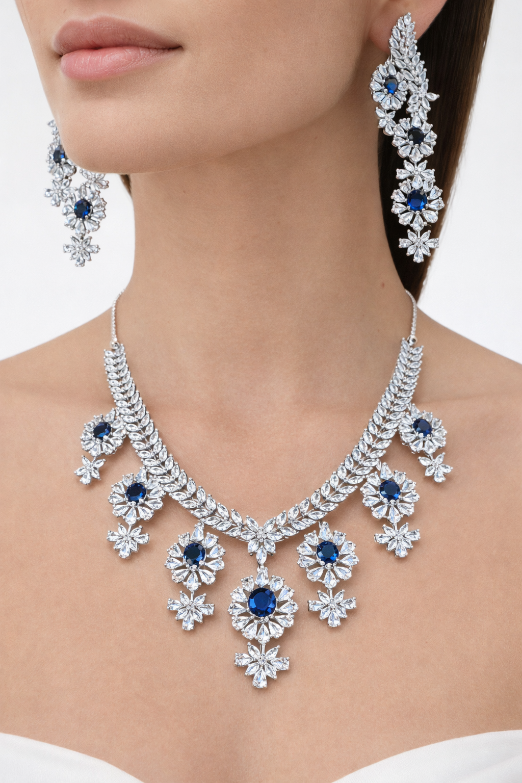 Beautiful Ad necklace set